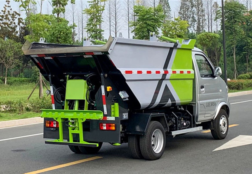 東風(fēng)小康后裝高位掛桶無泄漏垃圾車(3方)